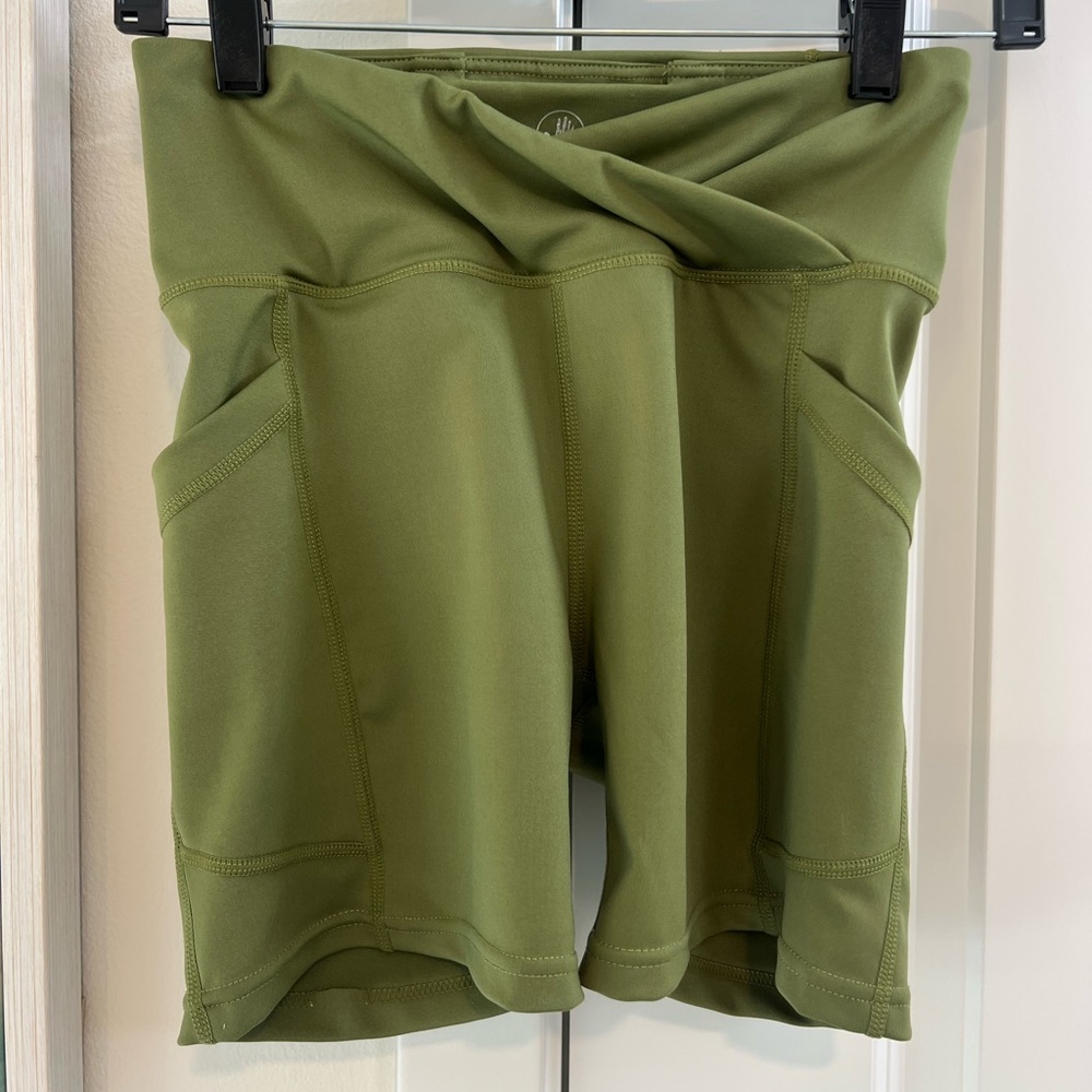 Body Glove Green Bike Shorts Casual Fit